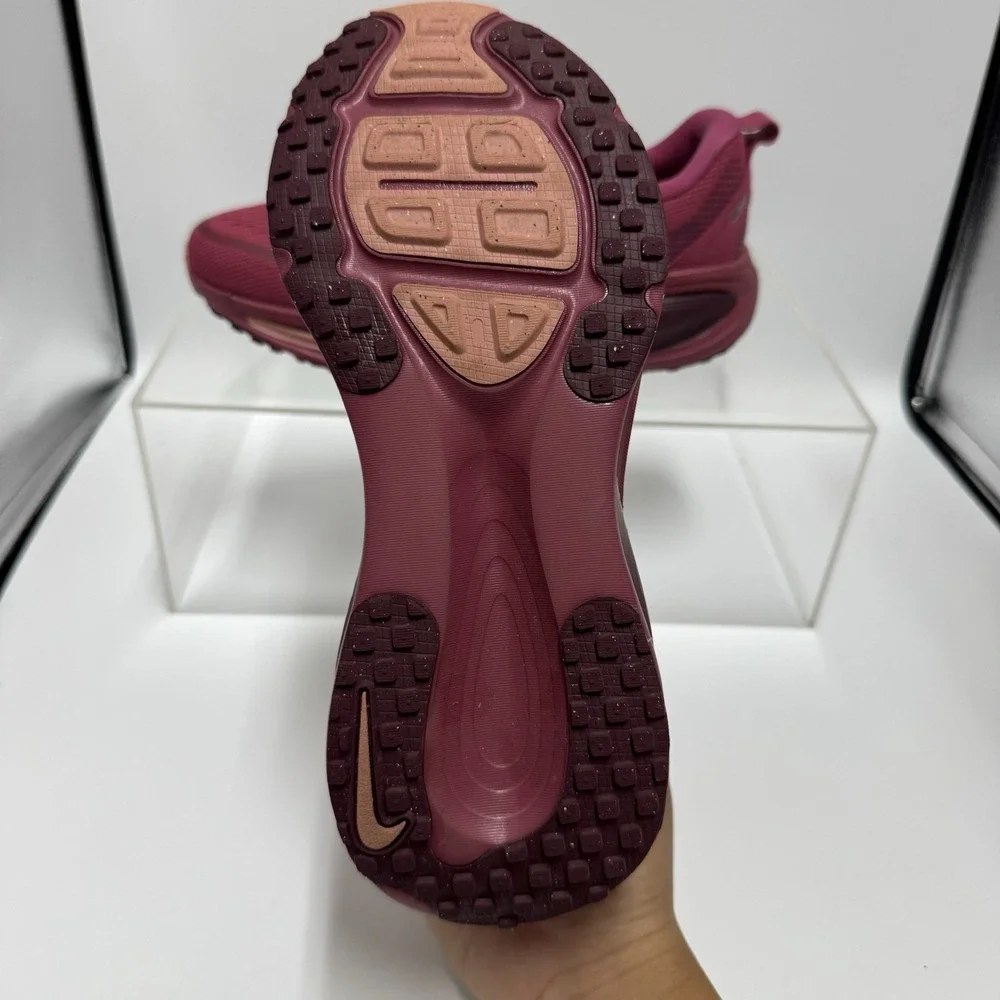 Nike Vomero 18 Sweet Beet/Bordeaux HM6804-604 Running Shoes Women's Size 8.5